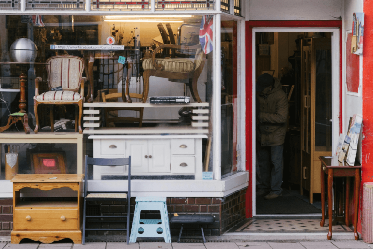 ¿Dónde puedo encontrar muebles sin cargo cerca de mí? Muebles + Asequibles