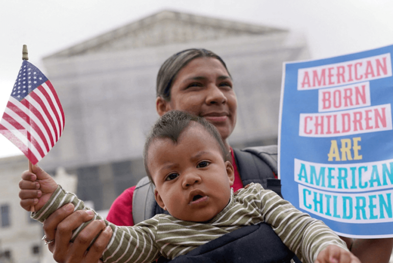 ¿Me pueden quitar la ciudadanía estadounidense? Lo que debes saber sobre la ciudadanía por nacimiento “birthright citizenship” birthright citizenship