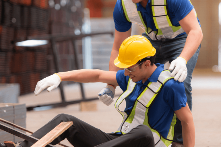¿Te has lesionado en el trabajo en Nueva York? Tus primeros pasos legales Lesionado en el trabajo: primeros pasos legales