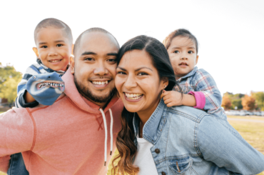 Inmigrantes + Estatus + Legal