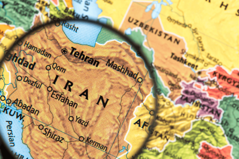 Qué está pasando con Irán: por qué este conflicto importa y cómo puede impactar a la economía y a las comunidades inmigrantes IRAN / CONFLICTO