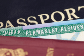 USCIS + Ajuste de Estatus + Green Card